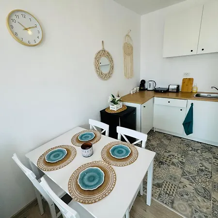 Toni House 405 Marina Apartment *